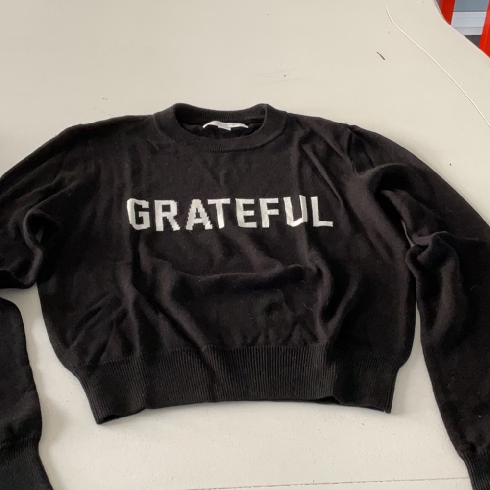 Black Grateful Sweater crop